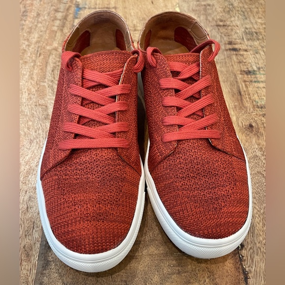 Lucky Brand rust color sneaker - Picture 4 of 4